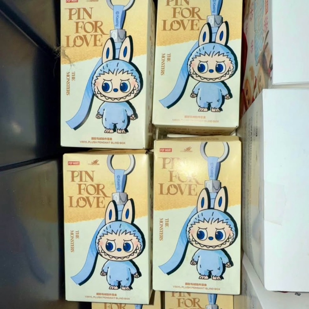 LaBuBu Pin For Love Plush Keychain by Pop Mart NEW IN BOX
